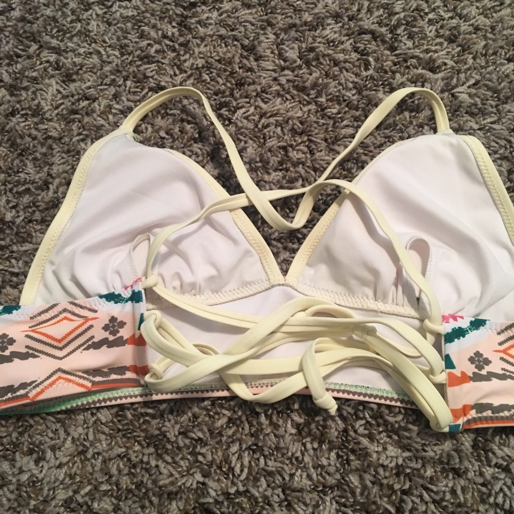 SWIM TOP - Picture 3 of 5